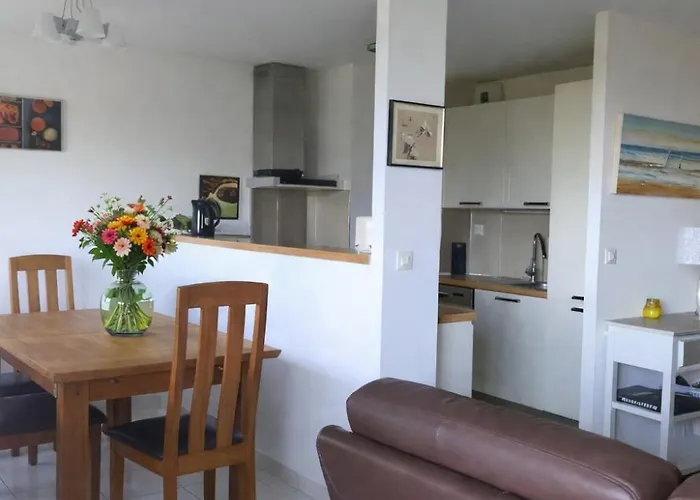 Le Jardin Fleuri, Superbe F3, Terrasse Vue Mer, Piscine Et Tennis *